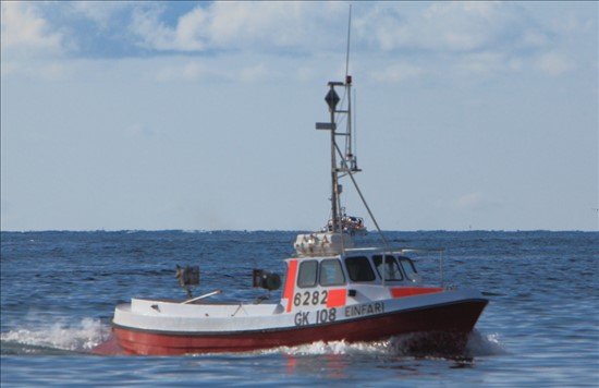 Small Offshore Commercial Fishing Boat From Iceland