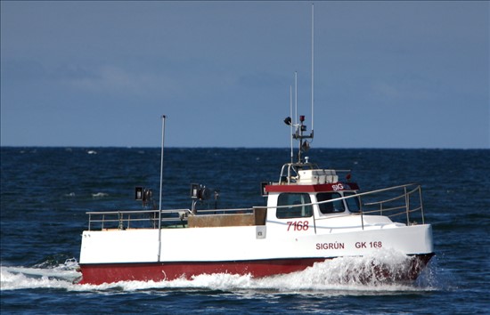 Small offshore commercial fishing boat 7168 Sigrún GK-168 from Garður Iceland.