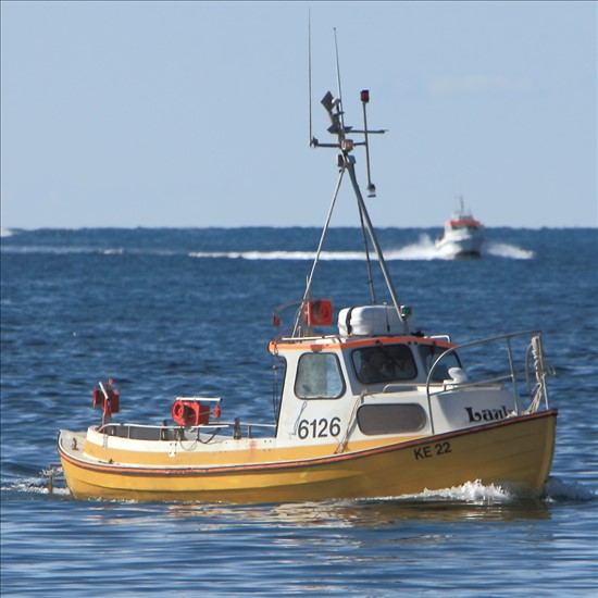 Small Offshore Commercial Fishing Boat From Iceland