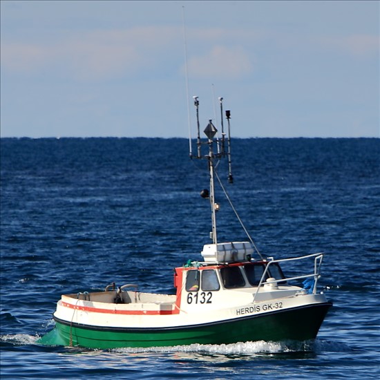 Small Offshore Commercial Fishing Boat From Iceland